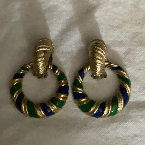 Joseph Mazer Clip Earrings Gold-Tone and Enamel Removable Charm. Vintage. - Picture 8 of 14